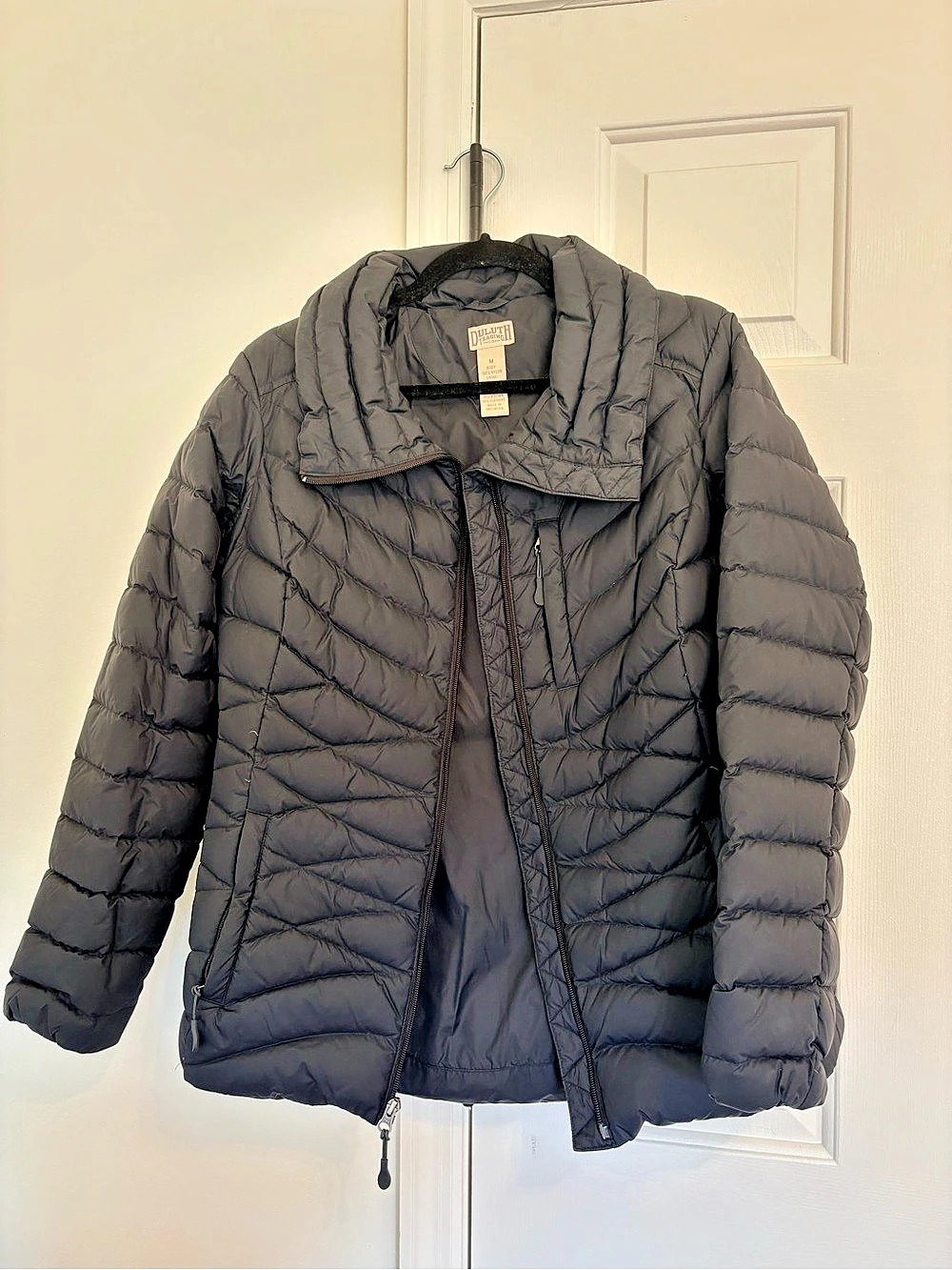 Duluth Trading Co. Down Puffer Jacket in Black Size Medium
